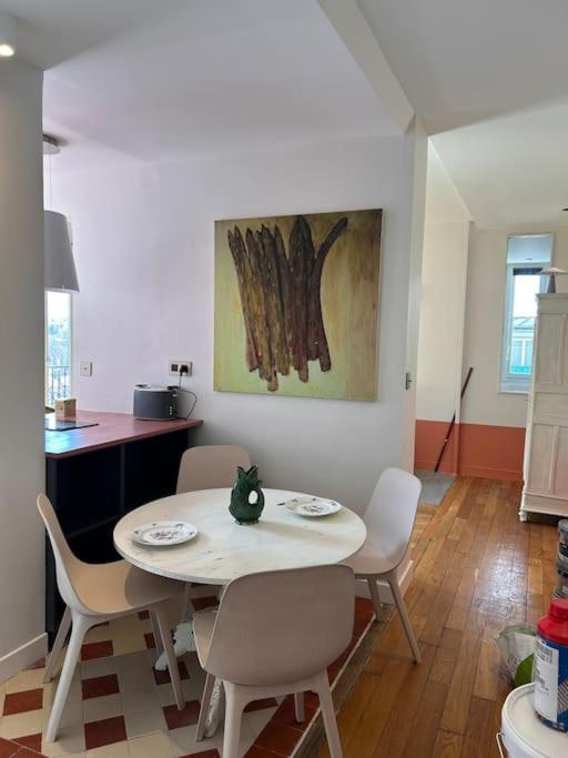 Un Fabuleux Decor Pour Un Chaleureux Appartement París Exterior foto